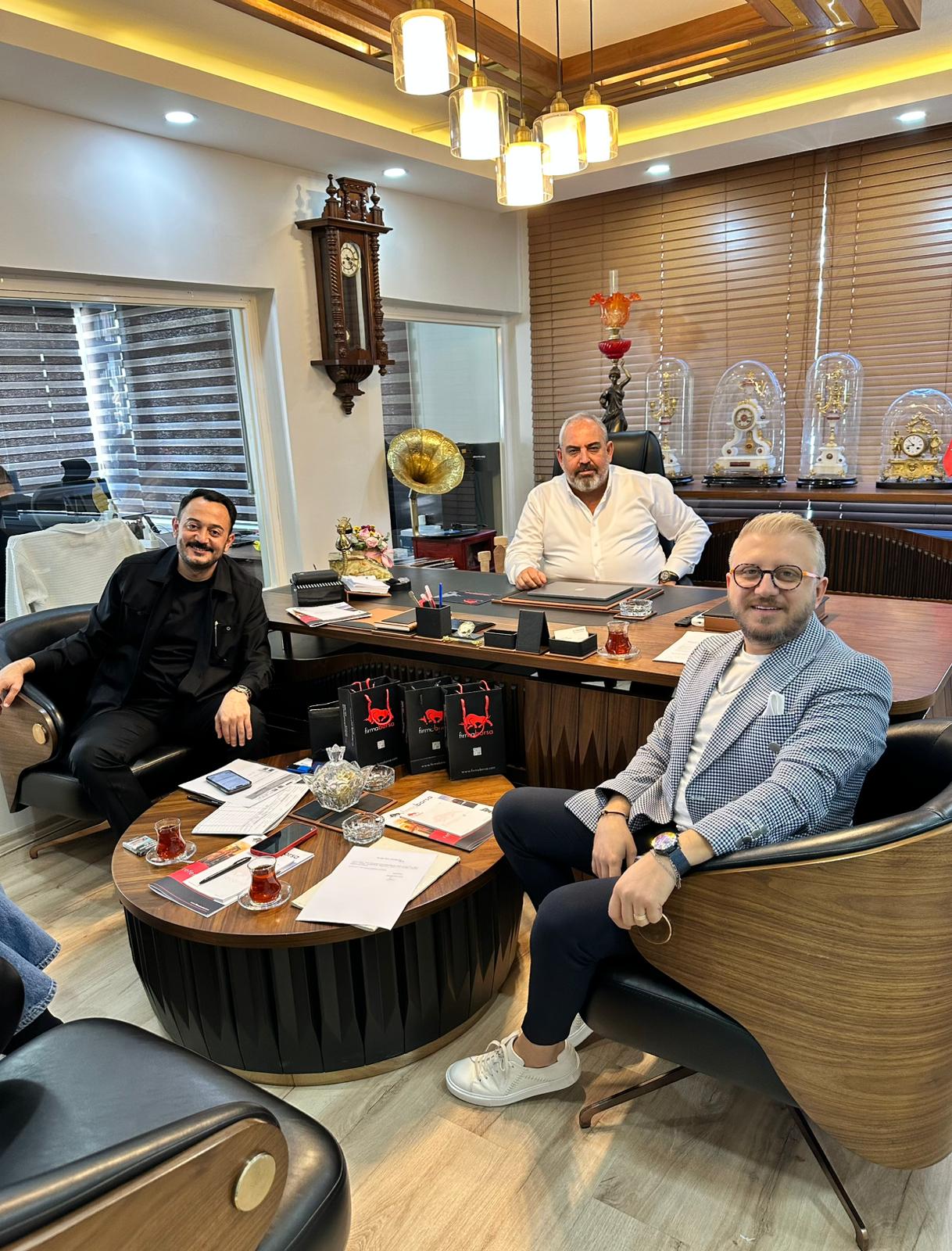 E1 Grubu Müteahhitlik Yetki Belgeli Şirketi