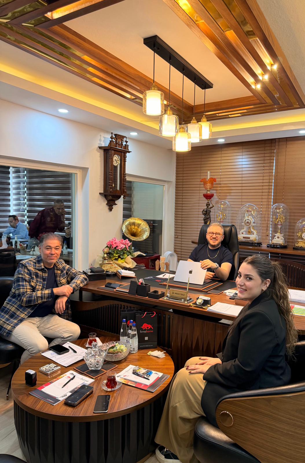 E1 Grubu Müteahhitlik Yetki Belgeli Şirketi